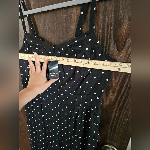 Torrid Challis wide leg jumpsuit Size 12 - Picture 7 of 8